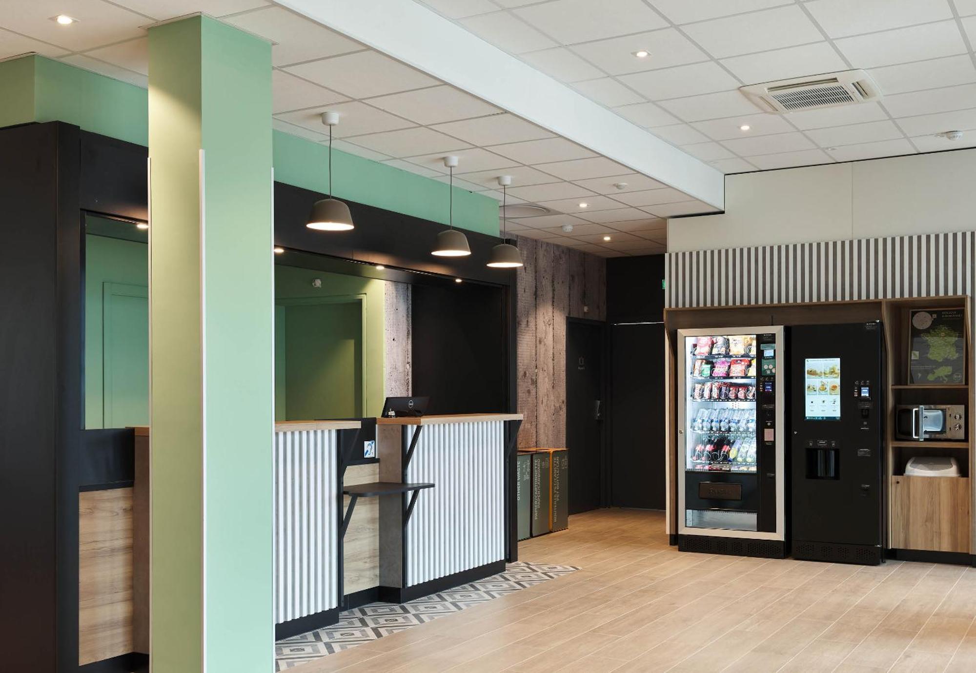B&B Hotel Cergy Saint-Christophe Gare 외부 사진