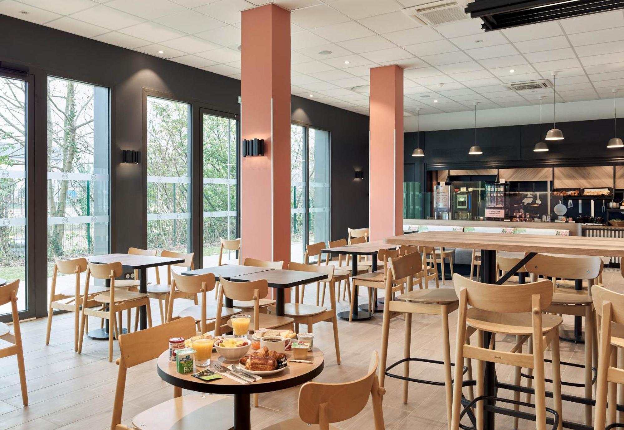 B&B Hotel Cergy Saint-Christophe Gare 외부 사진