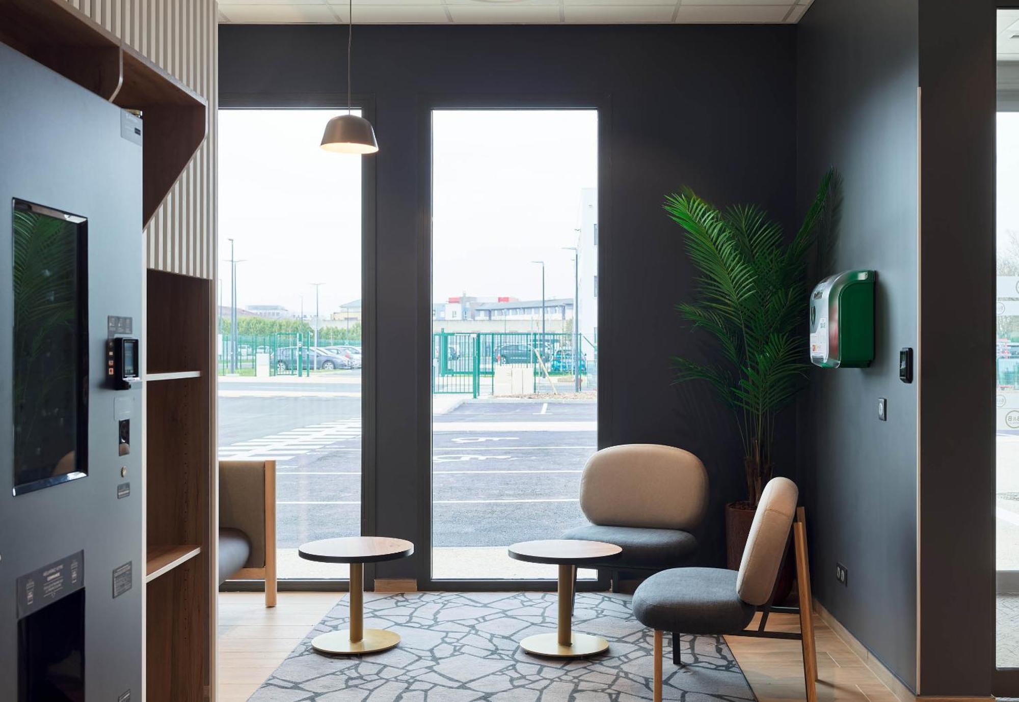 B&B Hotel Cergy Saint-Christophe Gare 외부 사진